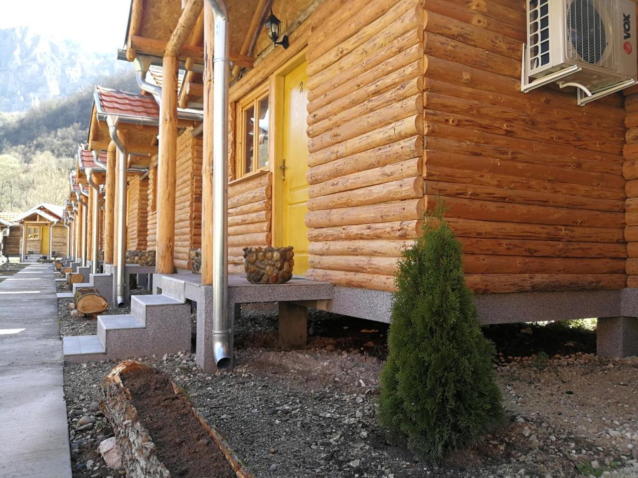 Juzni Vetar Hotel Trnski Odorovci Exterior foto